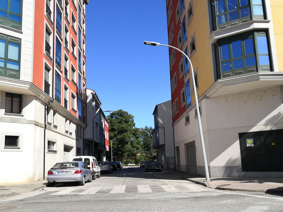 Renovación de la iluminación exterior de calle Calvo Sotelo – Plaza de Galicia – Avda. Becerreá